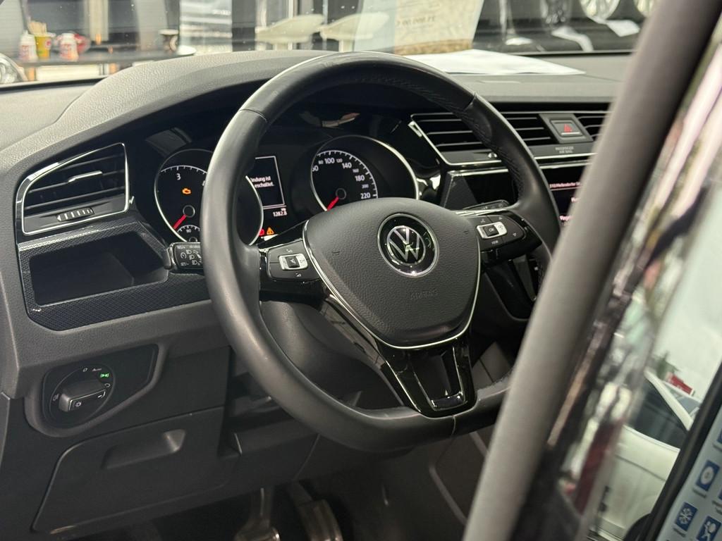 Volkswagen Touran 2.0 TDI United, 7-Sitzer, Navi, Pano, AHK, миниатюра 17