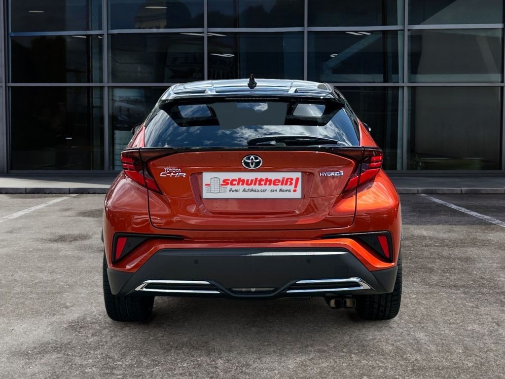 Fahrzeugabbildung Toyota C-HR 2.0 Hybrid Orange Edition