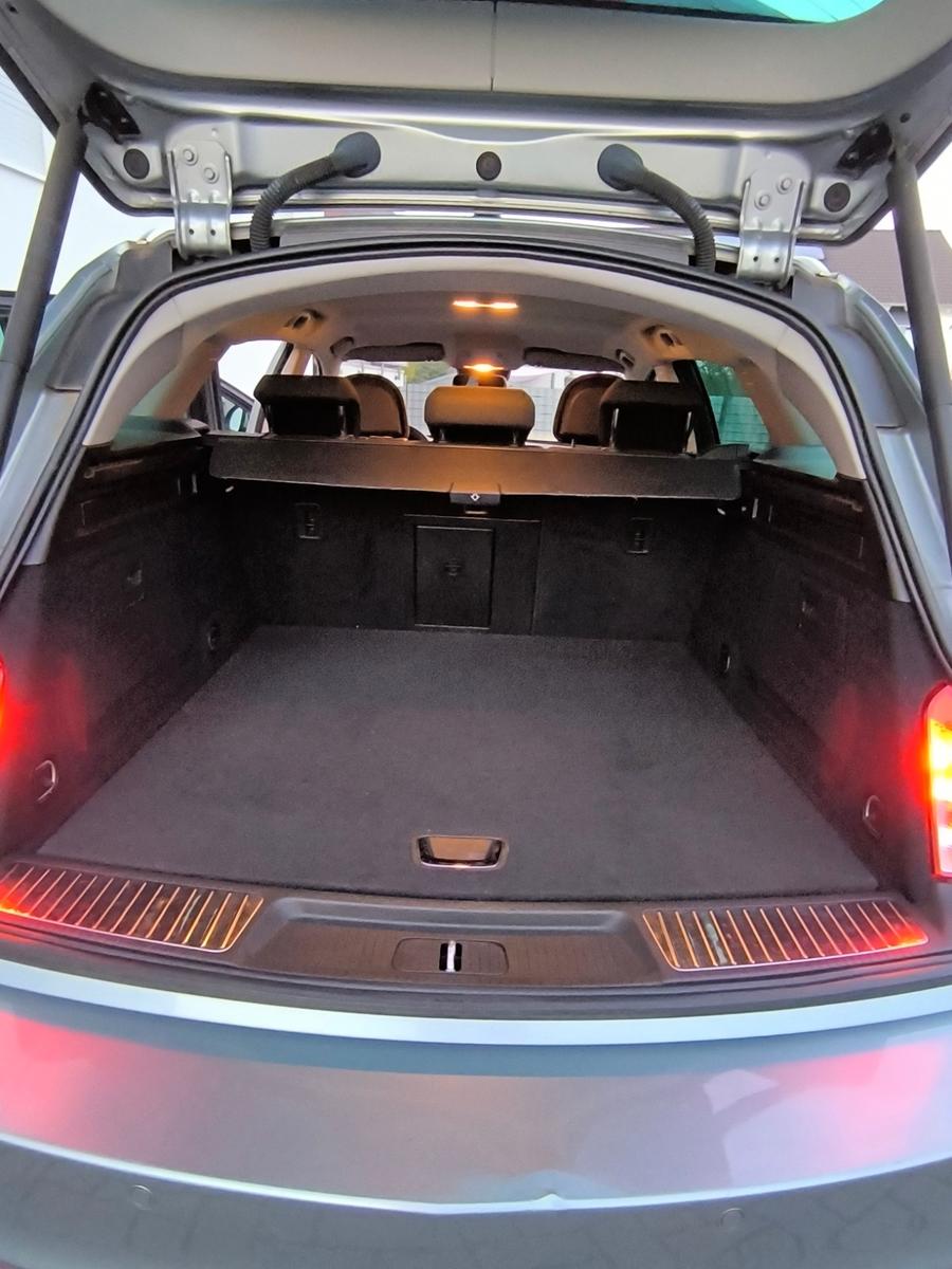 Opel Insignia 2011 — photo 8