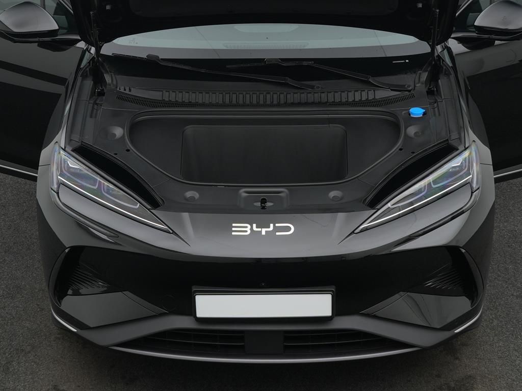BYD SEALION 7