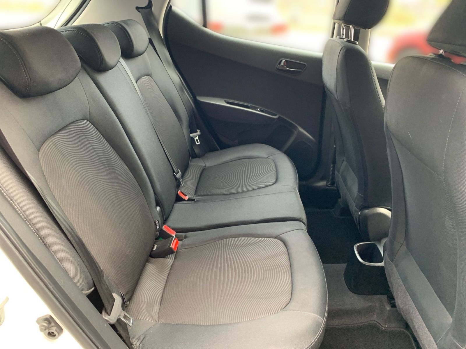 Fahrzeugabbildung Hyundai i10 1.0 Trend Sitzheizung