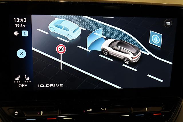 ID.4 Pure ACC Ganzjahresreifen LED NAVI PDC TEMP