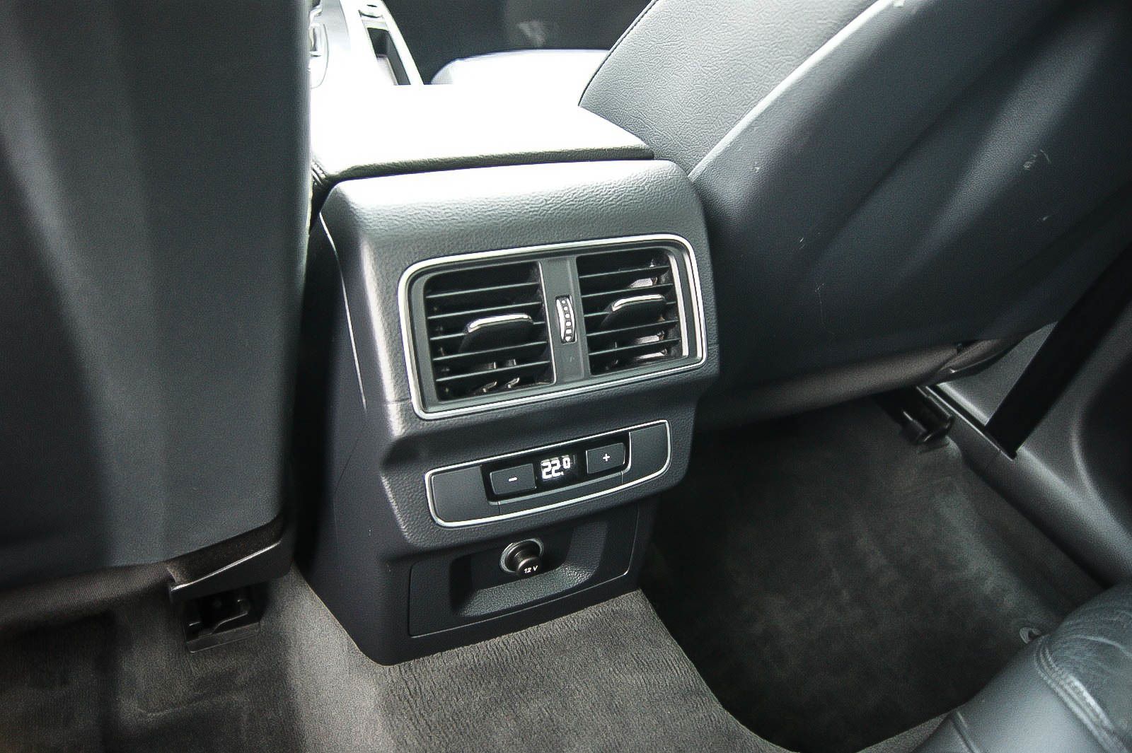 Fahrzeugabbildung Audi Q5 40 TDI quattro S tronic MATRIX LED PANORAMA