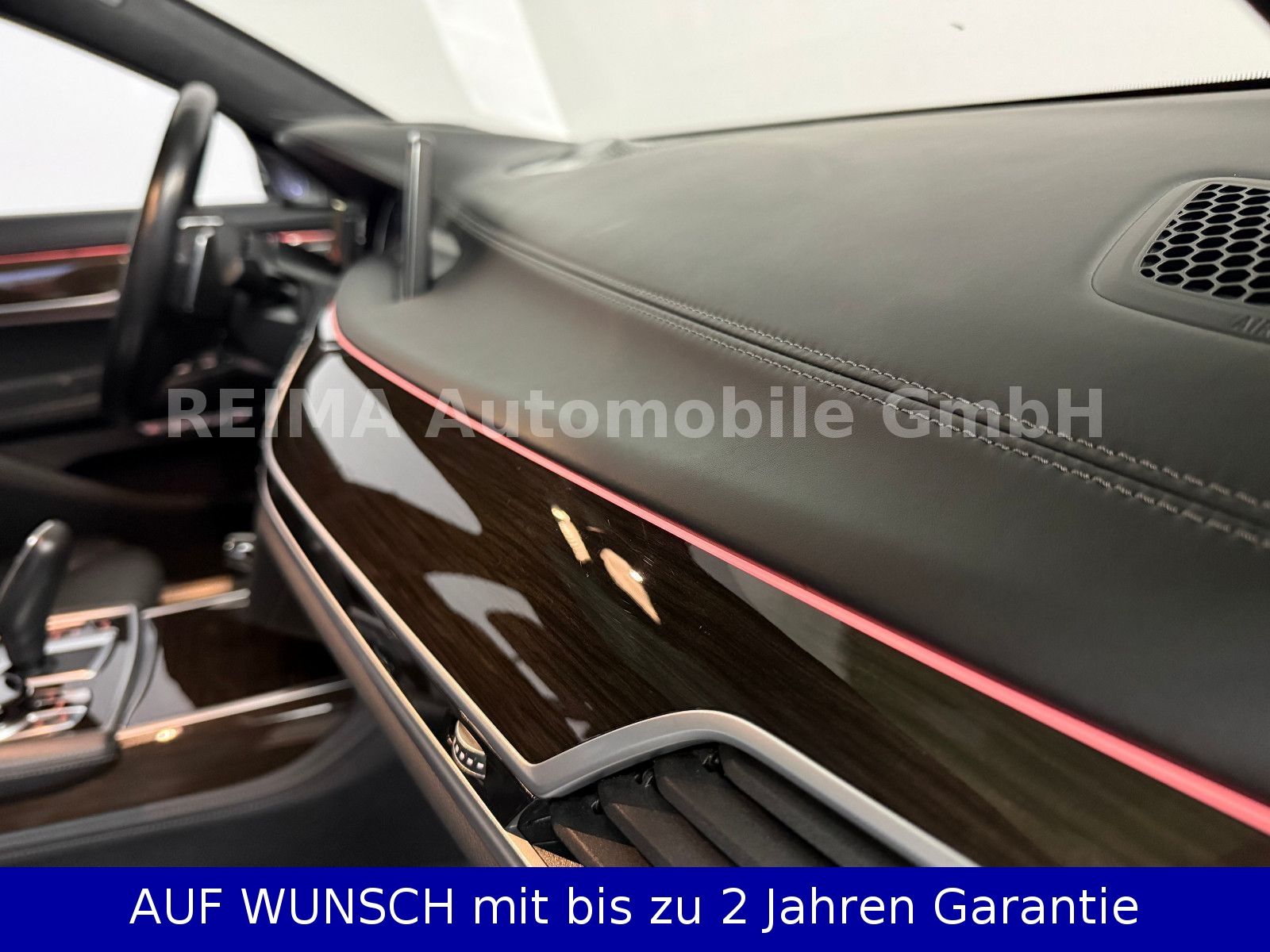 Fahrzeugabbildung BMW 750 d xDrive M-Sport, Laser, Luft, HUD, 360°