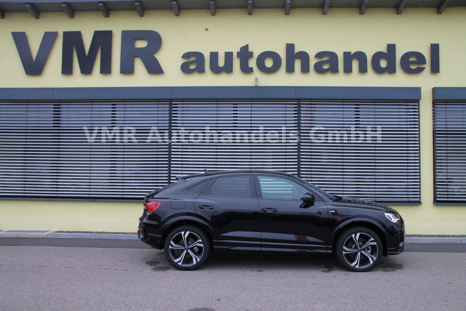 Audi Q3 Sportback 40 TDI *2x S line *4j.Gar.*SHD*