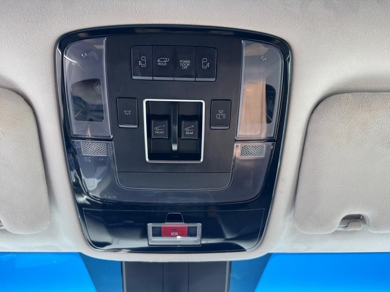 Fahrzeugabbildung Hyundai STARIA SIGNATURE *PANO*LED*NAVI*BOSE-SOUND*360°
