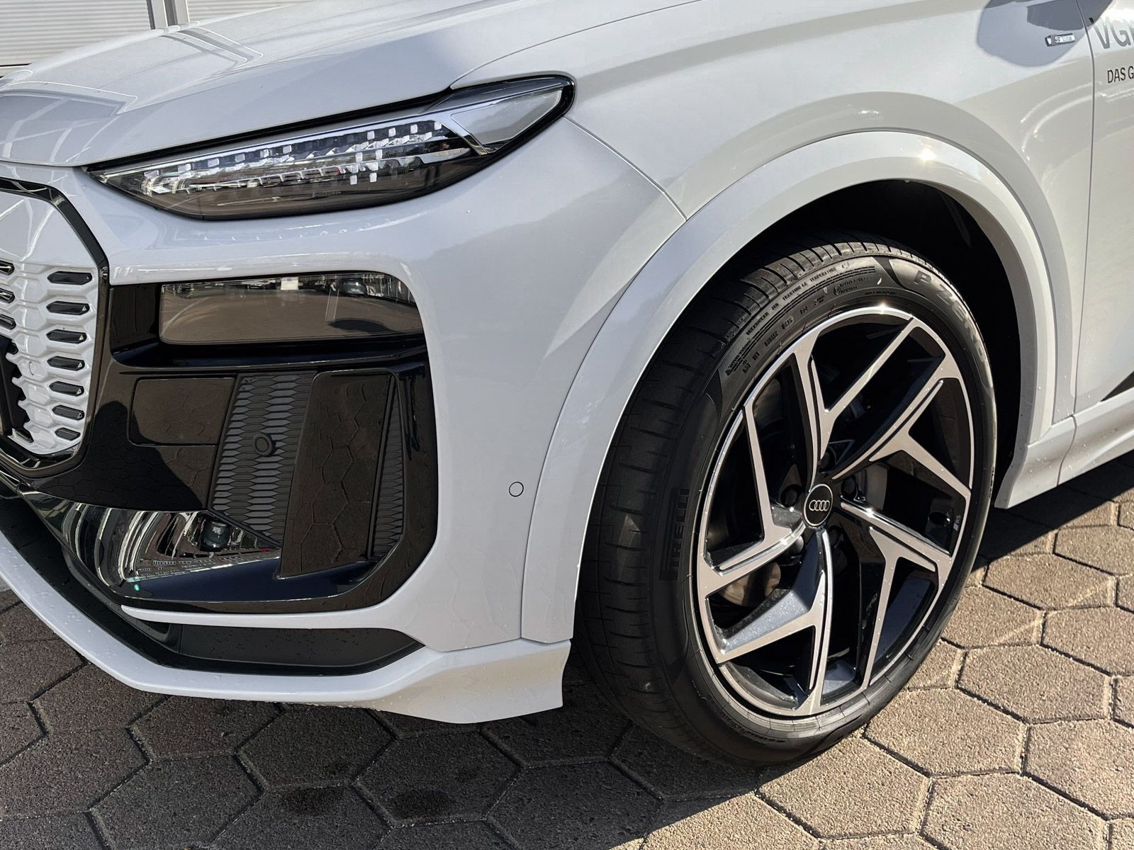 Audi Q6 e-tron - Bild 7