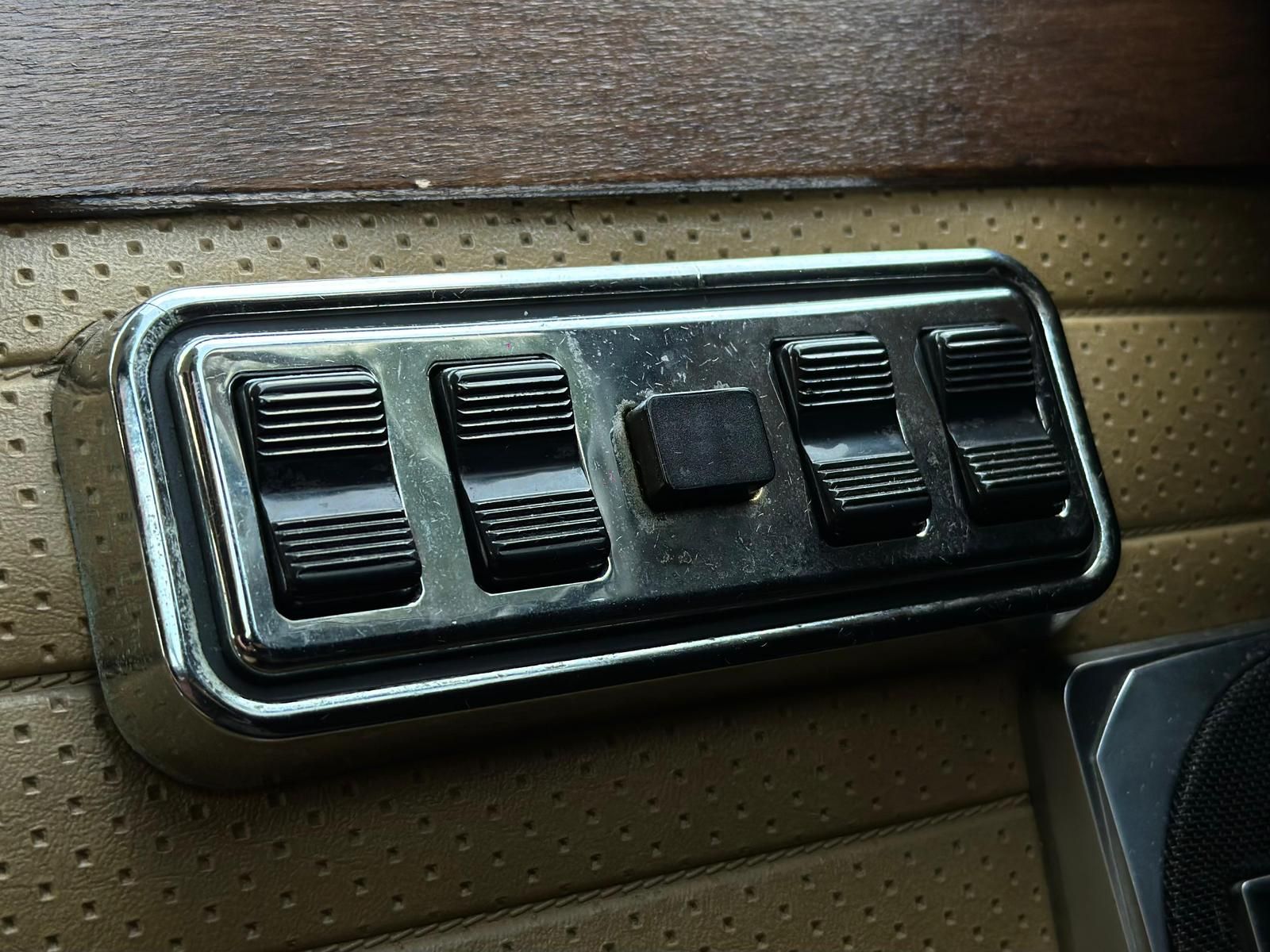 BMW 528i E12 H-ZULASSUNG#15'ALU#VELOUR#PIONEER#SERVO - Image 21