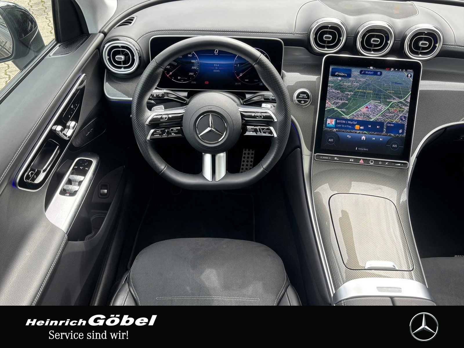 Fahrzeugabbildung Mercedes-Benz GLC 220 d 4M AMG*PANO*AHK*360°*MEMORY*TOTWINKEL*