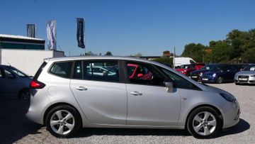 Opel Zafira Tourer - 2