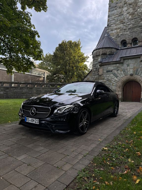 Image of Mercedes-Benz E 220