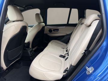 BMW 218 Gran Tourer - 9