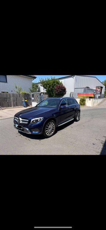 Image of Mercedes-Benz GLC 250