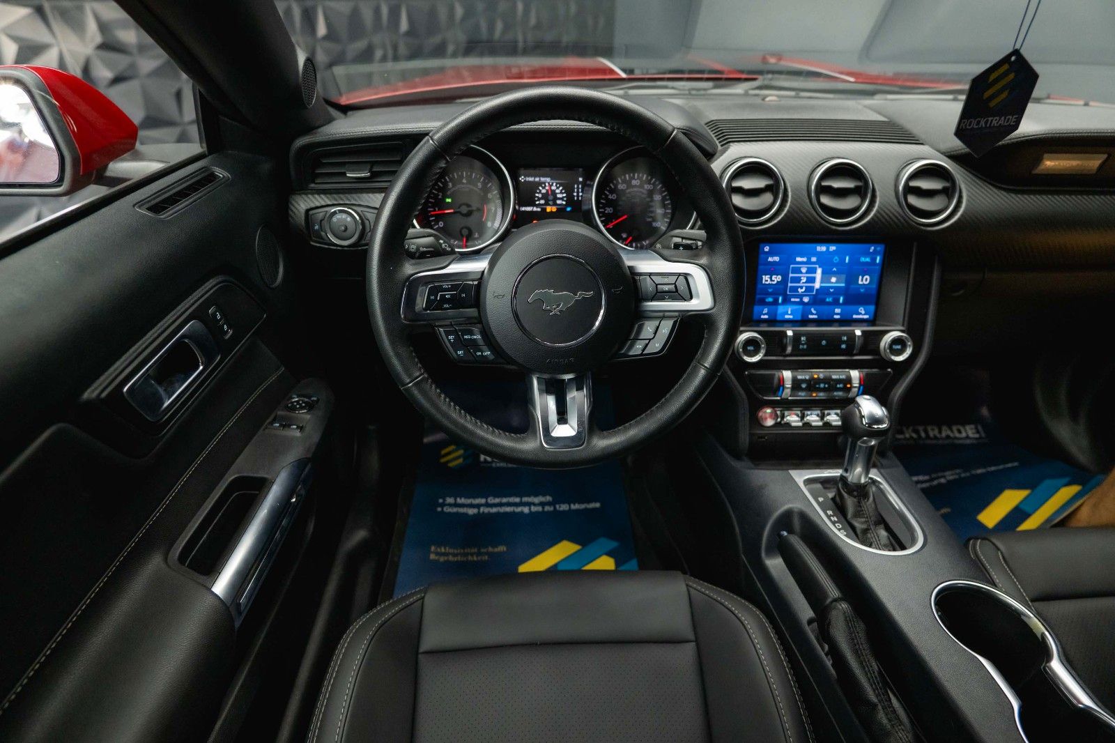 Fahrzeugabbildung Ford Mustang Shelby Coupe GT 350 Package Dark Horse