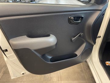 Hyundai i10 Edition+ *TÜV-042027*RADIO*CD*AUX*ISOFIX*