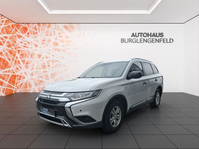 Mitsubishi Outlander Active 2WD! PDC ! AHK ! Navi ! Kamera!