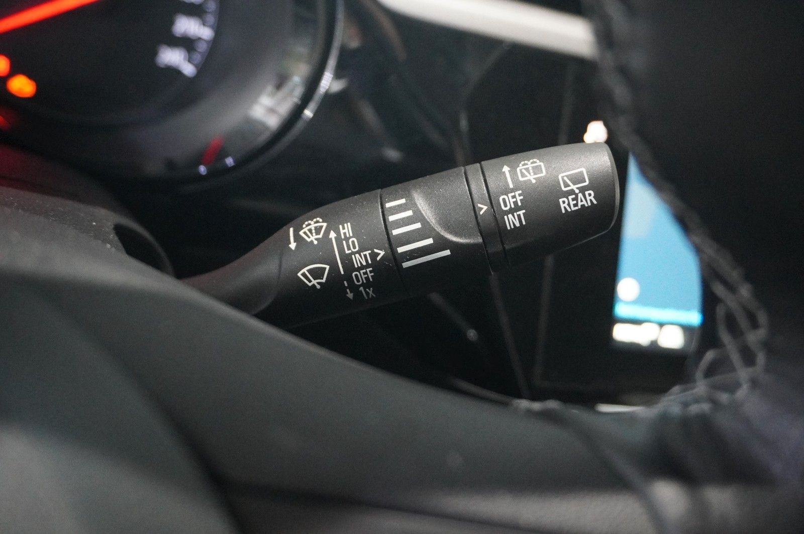 Fahrzeugabbildung Opel Corsa F 1.2 EDITION NAVI/SHZ/SPORT/PDC/TEMP./DAB