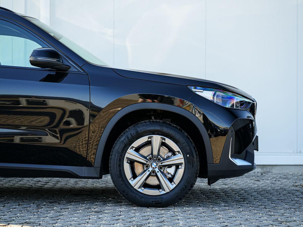 BMW X1 sDrive18d AHK aLED PANO KoZg SpPaket SonGlas foto 7