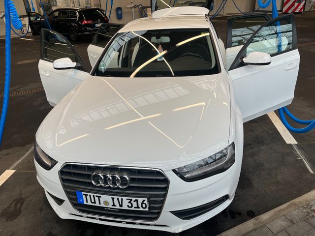 AUDI A4 2.0 TDI 110kW multitronic Attract. Avant ...