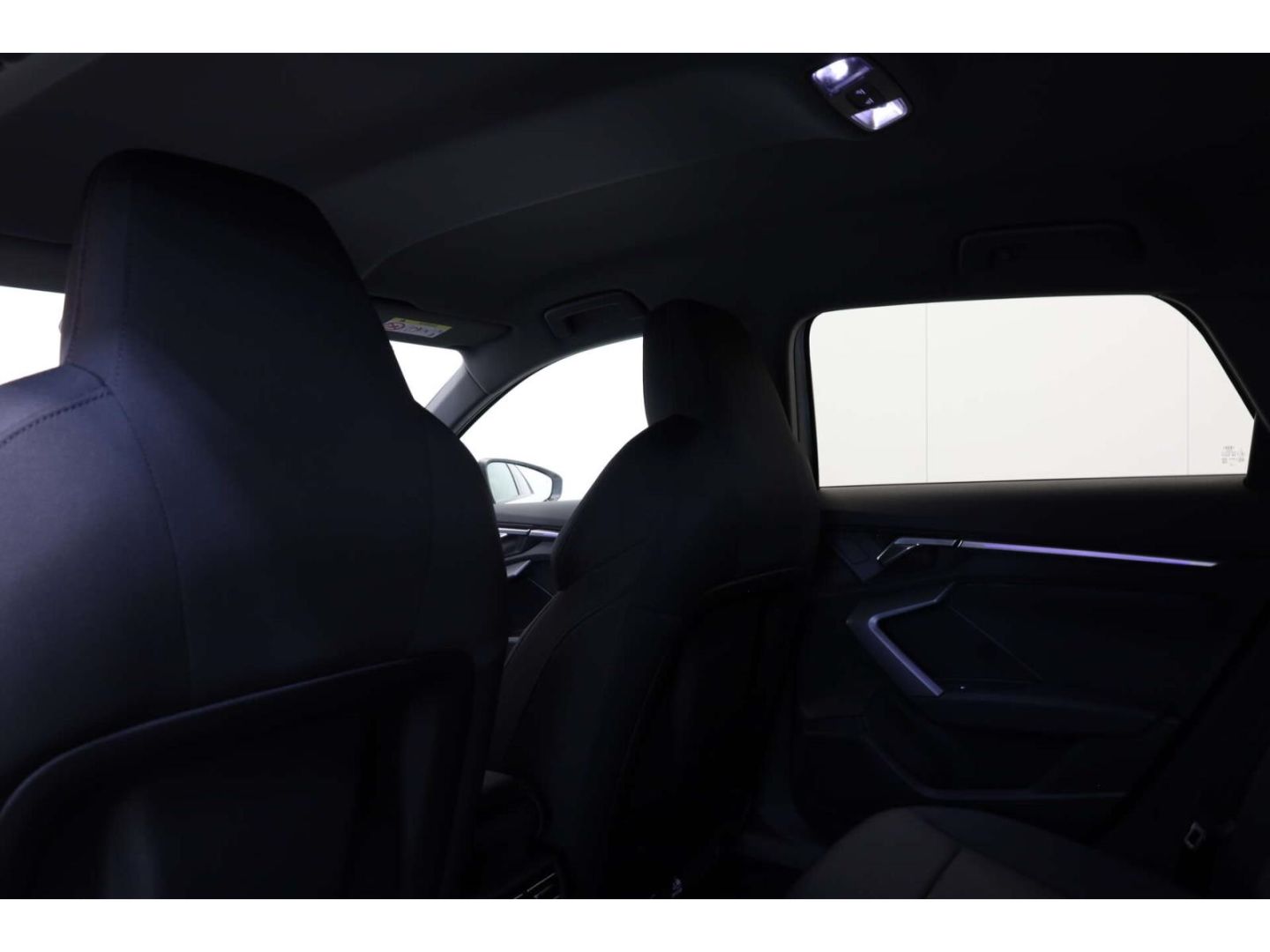 Audi A3 Sportback 40 TFSI quattro AHK 19'' RFK NAV foto 23