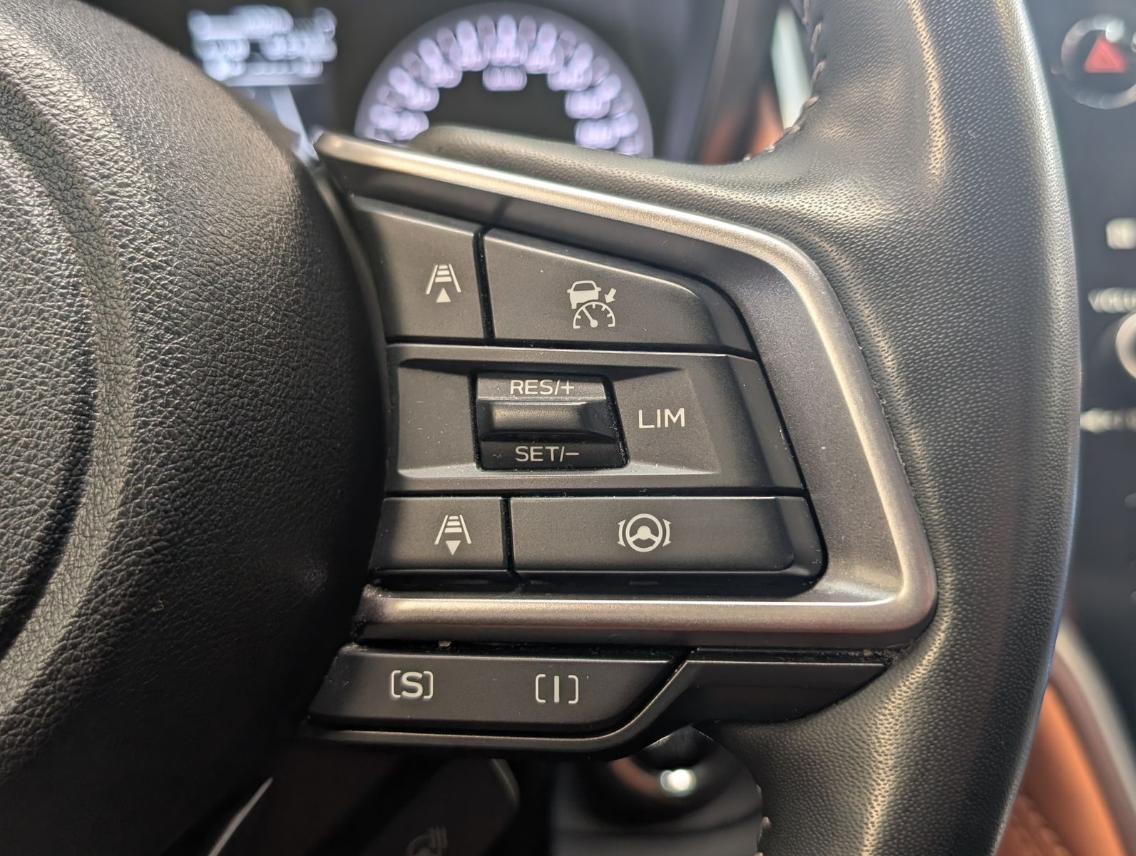 Fahrzeugabbildung Subaru Outback 2.5i Platinum EyeSight AWD LED CAM LEDER