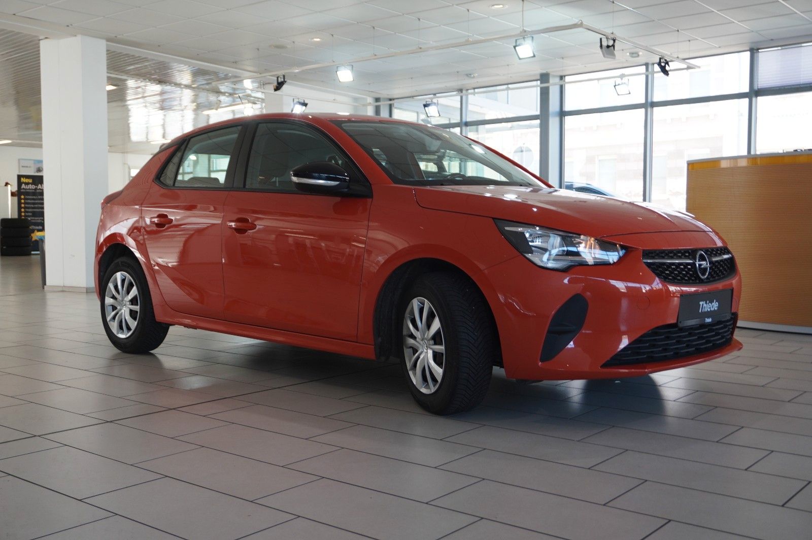 Fahrzeugabbildung Opel Corsa F 1.2 EDITION NAVI/SHZ/SPORT/PDC/TEMP/DAB+
