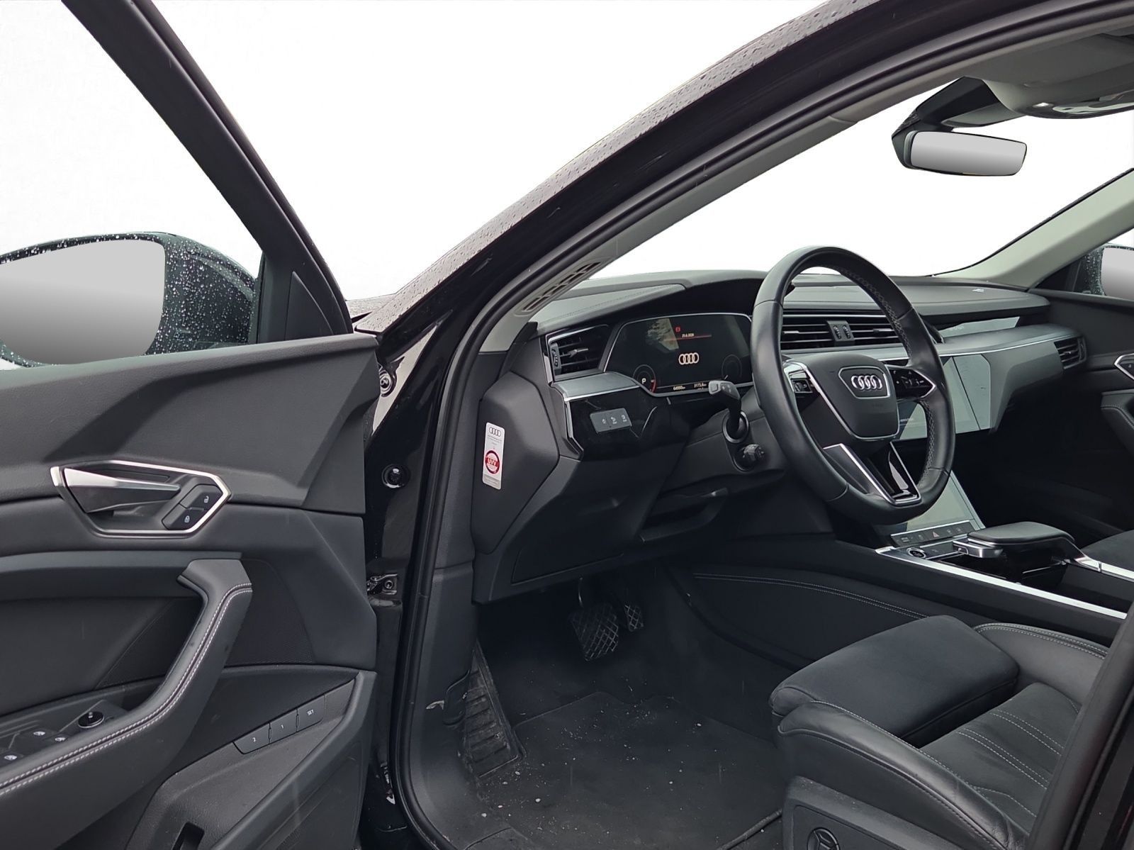 Audi Q8 e-tron - Bild 15
