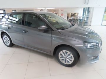 Fotografie 3 des Skoda FABIA 130 Jahre 1.0 TSi 70kw 5J.Garantie,Klima