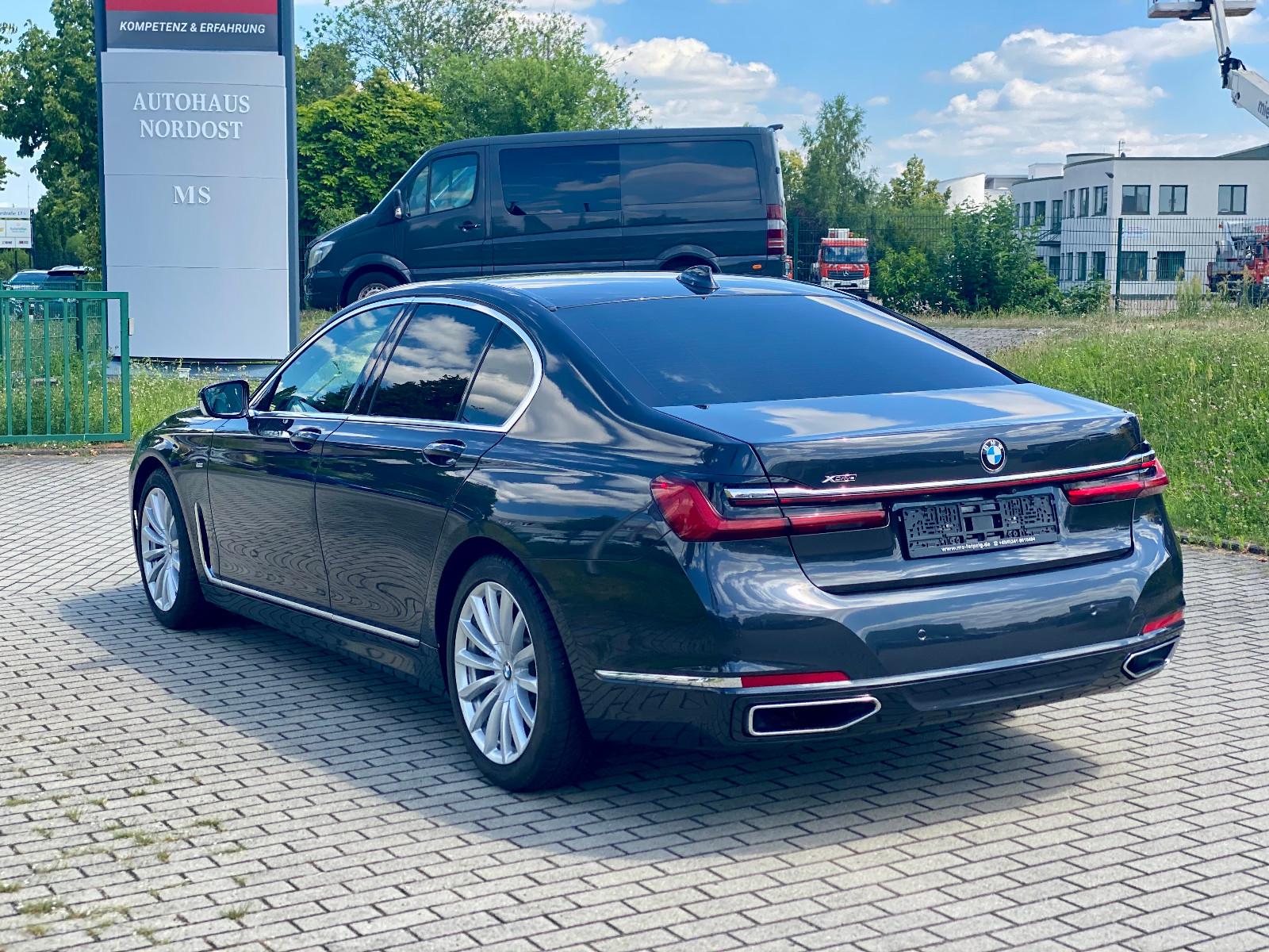BMW 740 d xDrive Nappa Head up Massage Standheizung