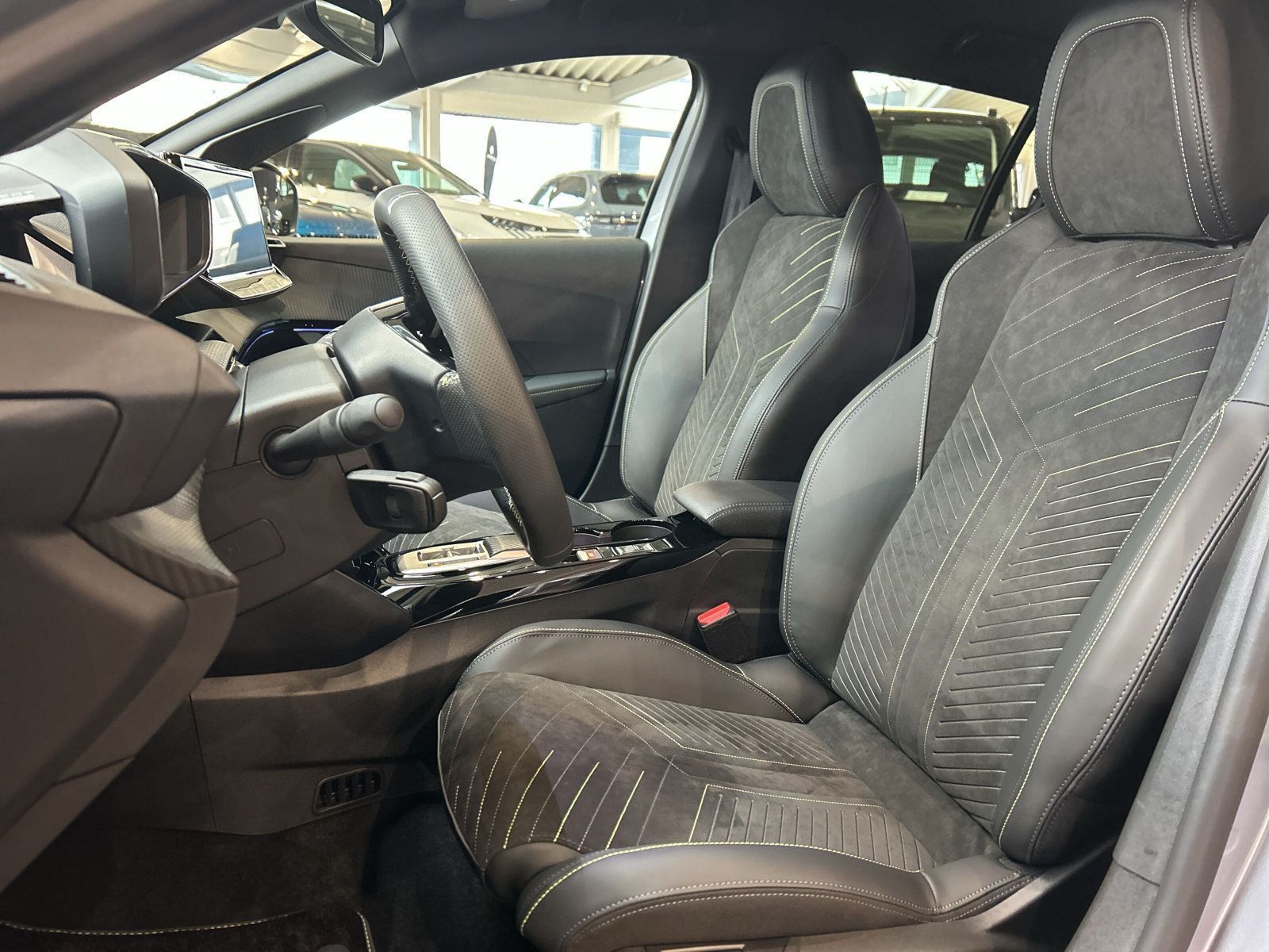 Peugeot 208 - Bild 5