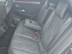 Fahrzeugabbildung DS Automobiles DS 7 1.6 E-Tense 300 Rivoli 4x4 mit AHK