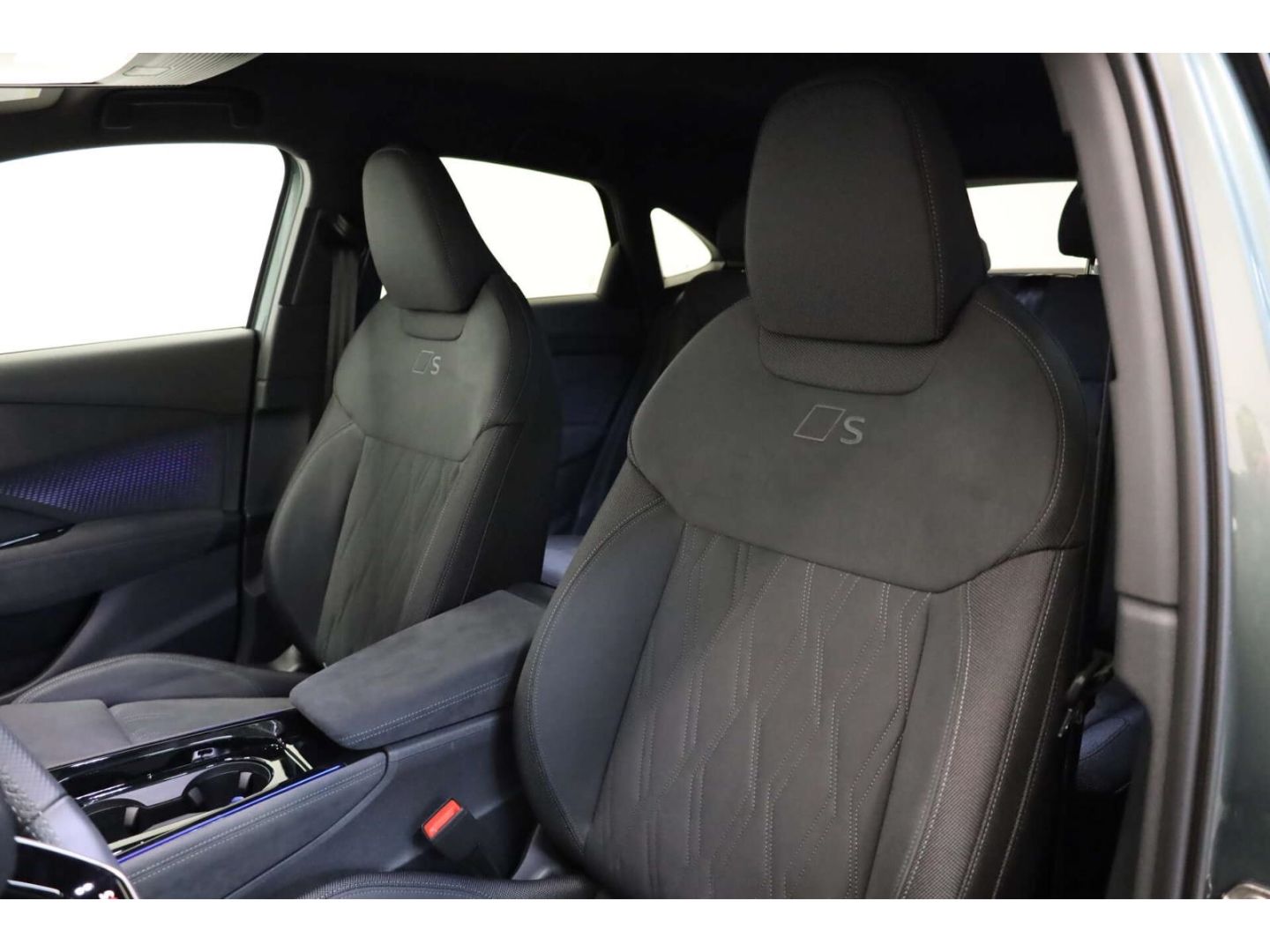 Audi Q3 Sportback e-hybrid S line foto 10