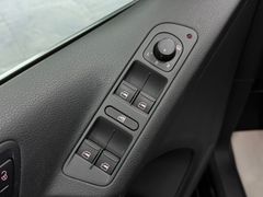 Fahrzeugabbildung Volkswagen Tiguan 1.4 TSI Sport&Style 4Motion Tempomat AHK