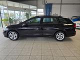 Volkswagen Golf VIII Variant Life eTSI DSG VIRTUAL ACC SHZ - Volkswagen Golf: Kombi, Vi