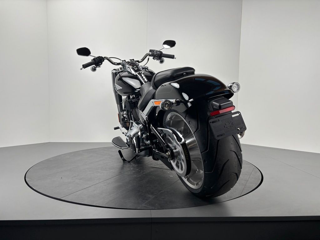 Fahrzeugabbildung Harley-Davidson SOFTAIL FAT BOY 117 *NEUWERTIGER ZUSTAND