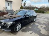 Mercedes-Benz E 300 de T Autom. -