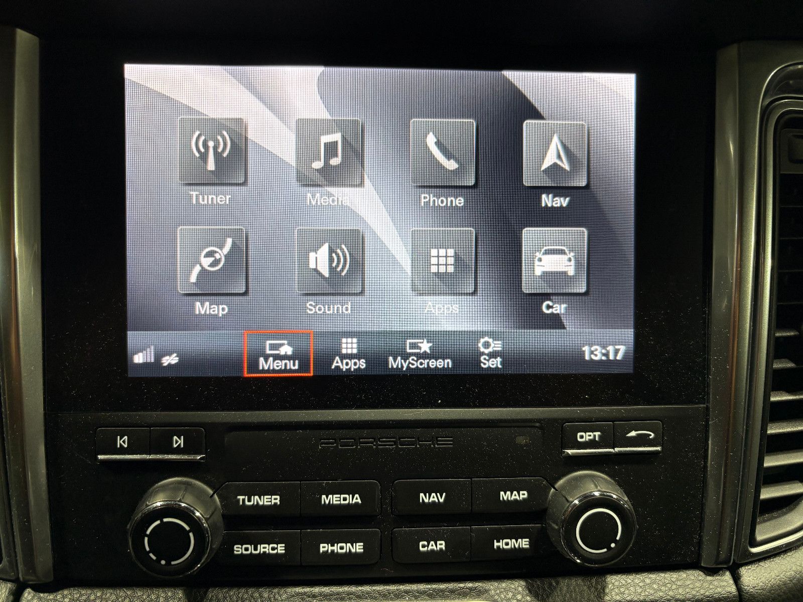 Fahrzeugabbildung Porsche Macan S Diesel/PANO/APPLE/NAVI/PDC/TEMPOMAT/SHZ