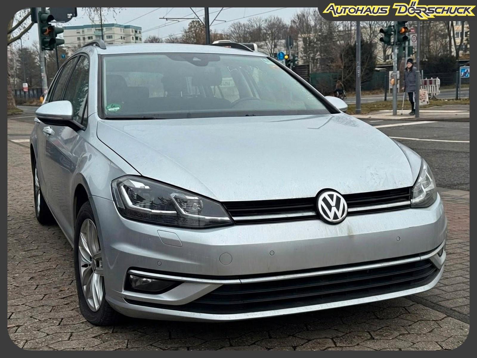 Volkswagen Golf Variant Comfortline SHZ. NAVI. ACC. LED