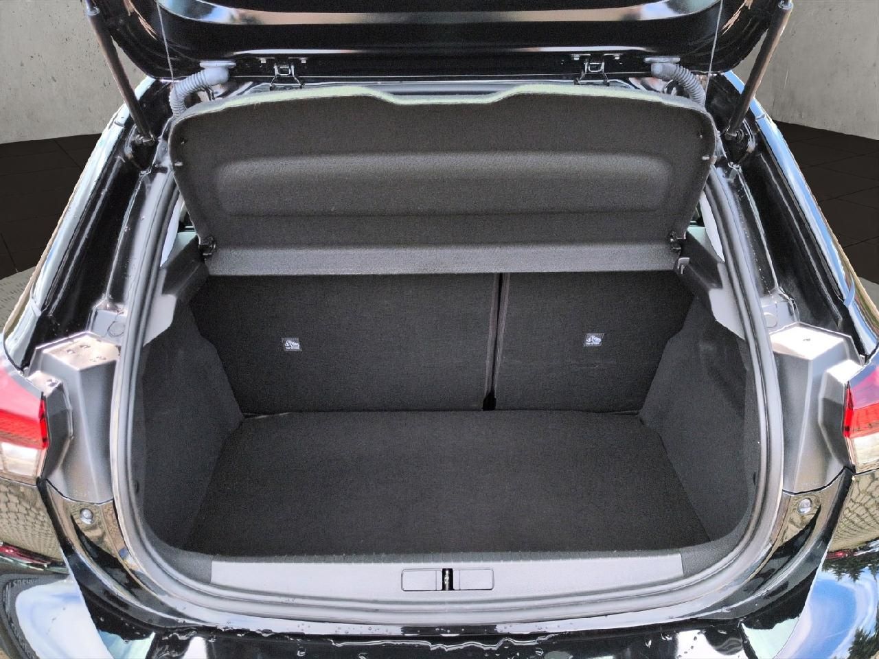Fahrzeugabbildung Opel Corsa 1.2T Elegance - Sitz-, Lenkradhzg., Kamera