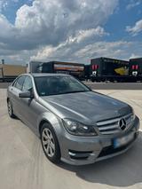 Mercedes-Benz Mercedes C180 CGI 156ps W204 Tüv 07/2028 - Mercedes-Benz W202