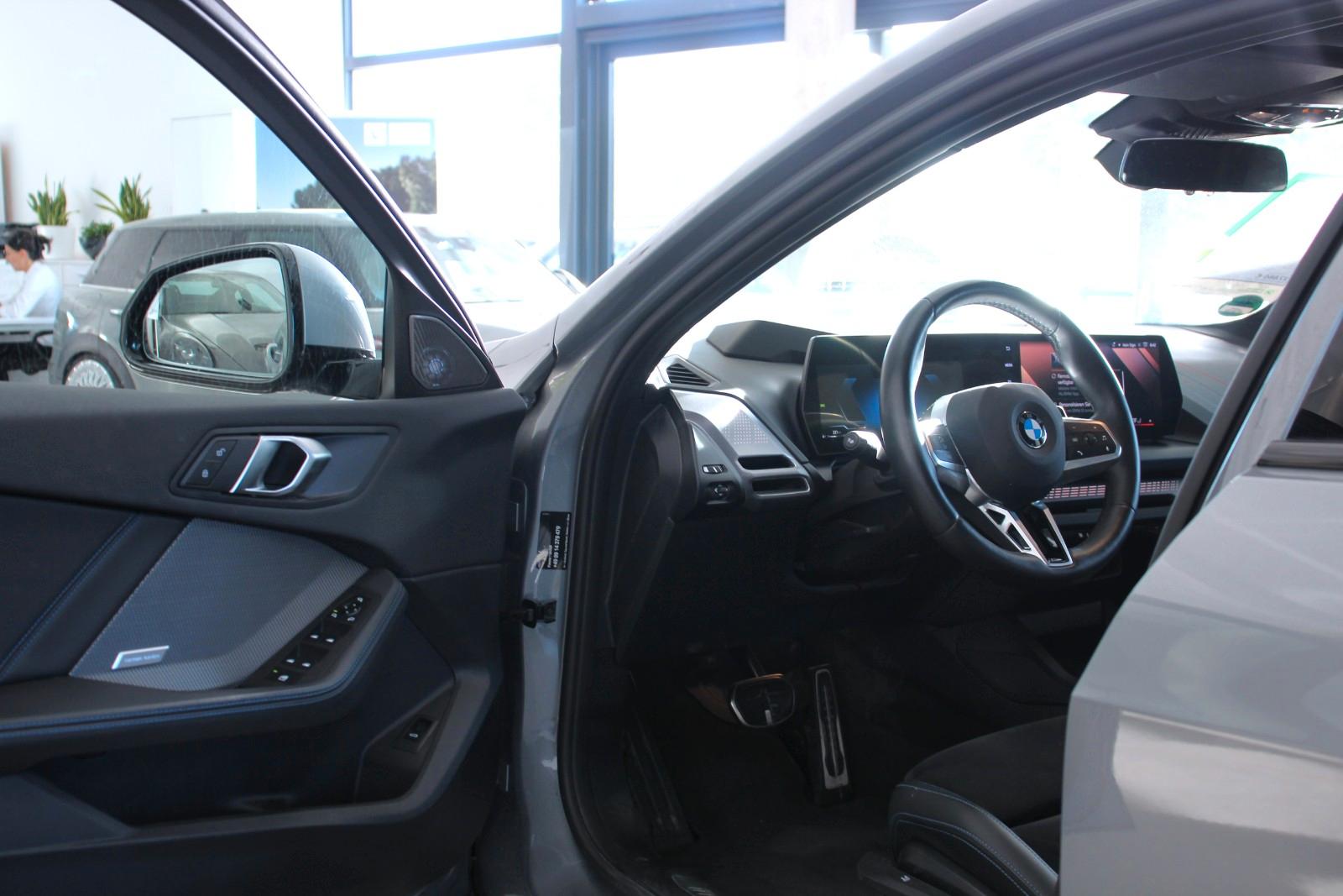 BMW 1 Series M Sport Pro (F70) *A-LED*HUD*LHZ*H&K*360°, миниатюра 8