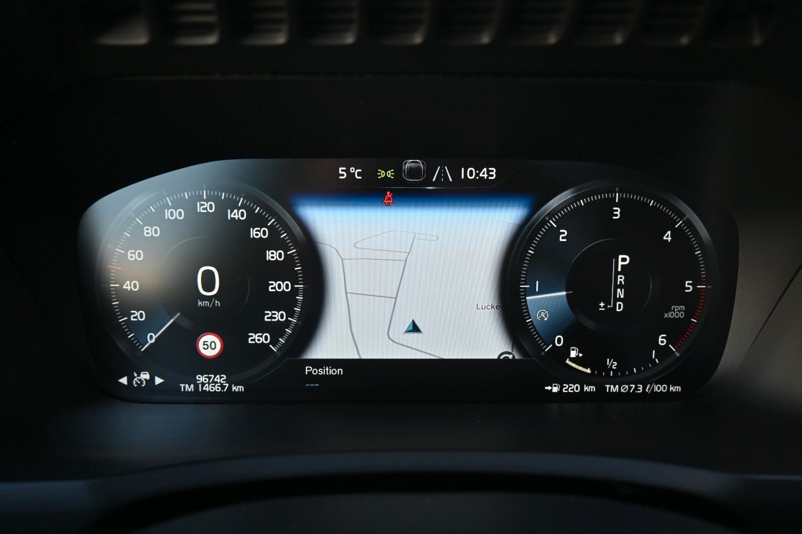 Fahrzeugabbildung Volvo XC90 D5 AWD Autom. Inscription*LUFT*360°*AHK*7-S