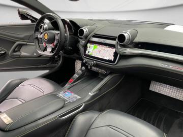 صورة مصغرة 16 لـ 2017 Ferrari GTC4LUSSO
