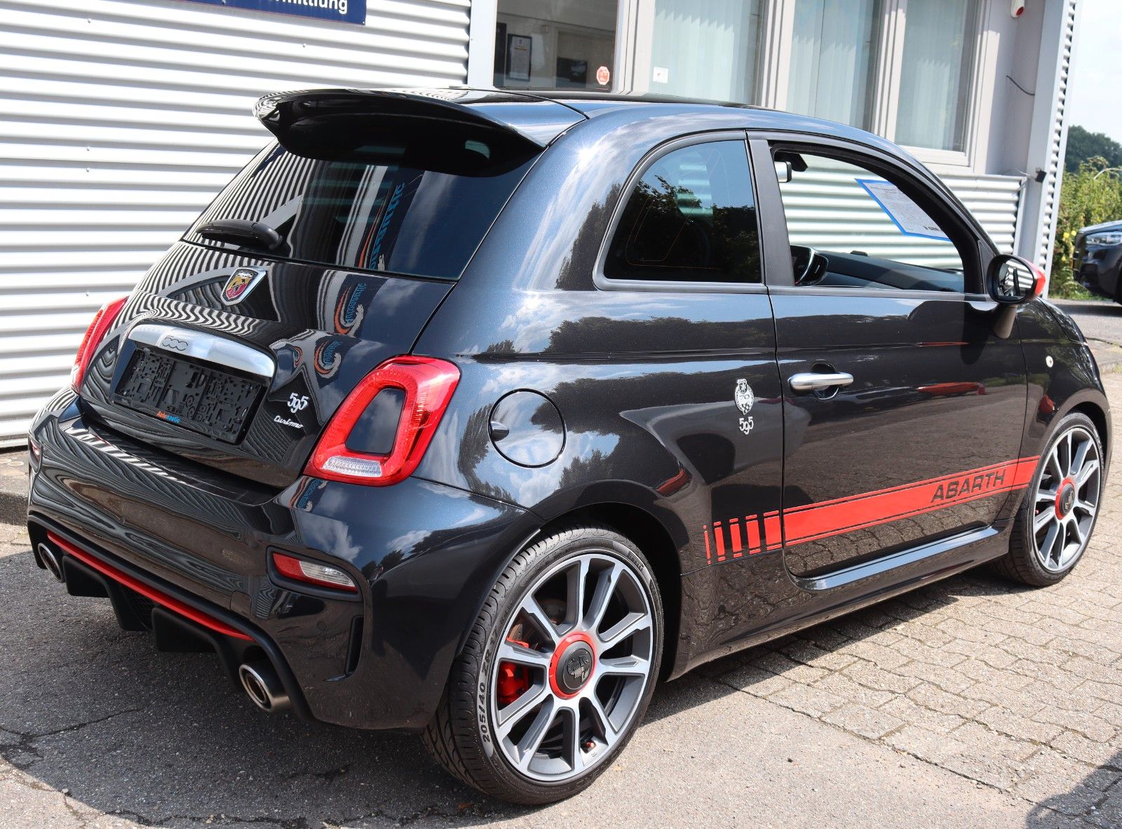 Fahrzeugabbildung Fiat 595 ABARTH LEDER PANO NAVI BEATS XENON PDC  1Hd