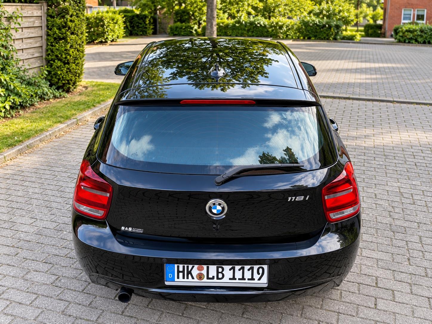BMW 118i -