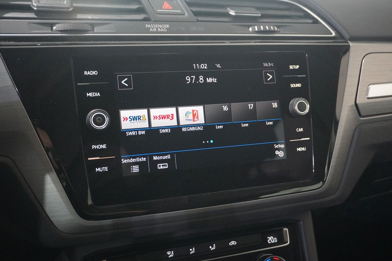 Fahrzeugabbildung Volkswagen Touran 2.0 TDI COMFORTLINE KLIMA/PDC/USB/ALU/BT