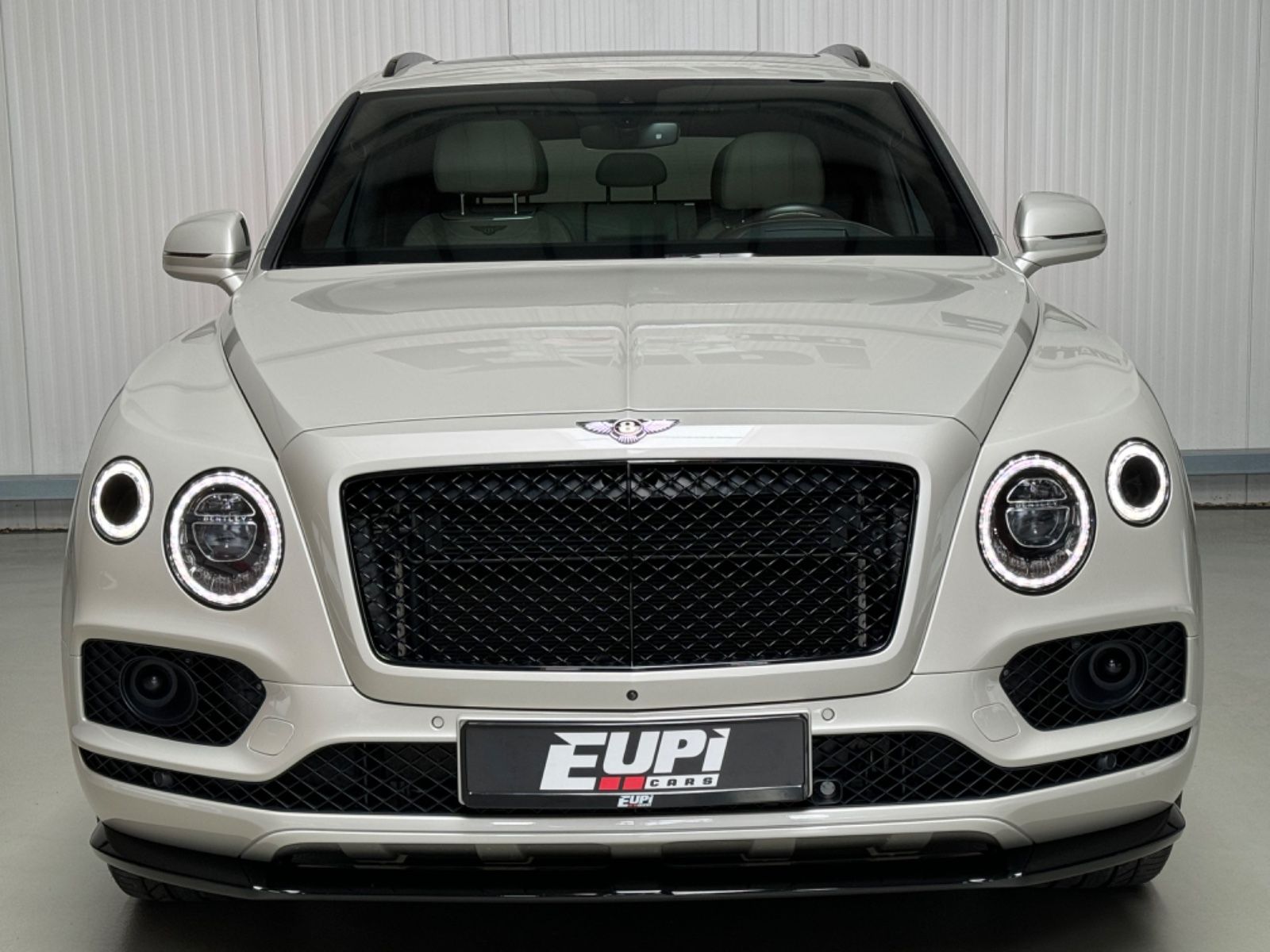 Fahrzeugabbildung Bentley Bentayga 6.0 W12 /Night/ACC/HUD/Speed Package