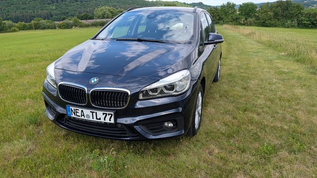 BMW 218 Active Tourer 218d Sport Line Automatik 8HP