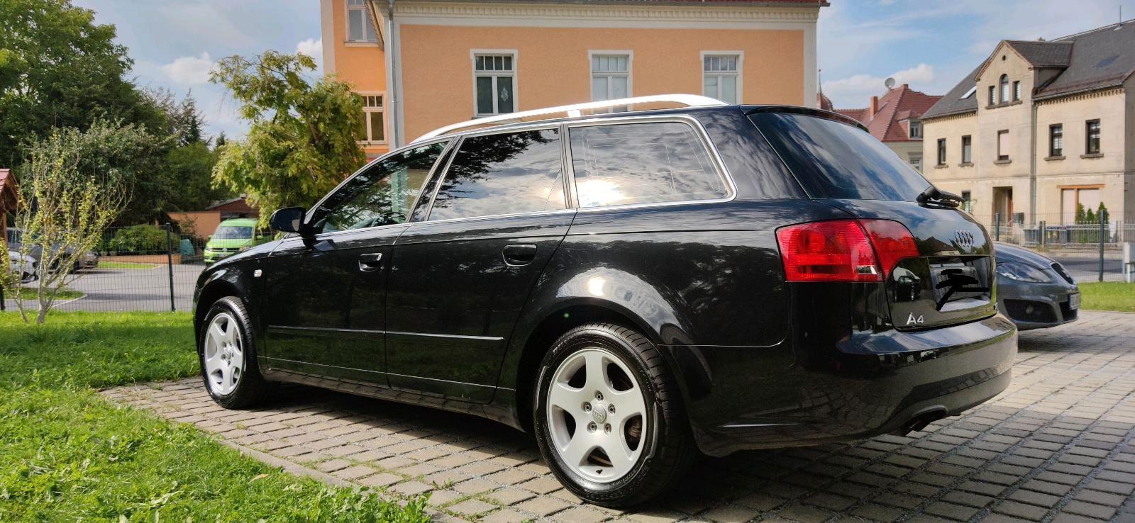 Audi A4 2006 — rear view