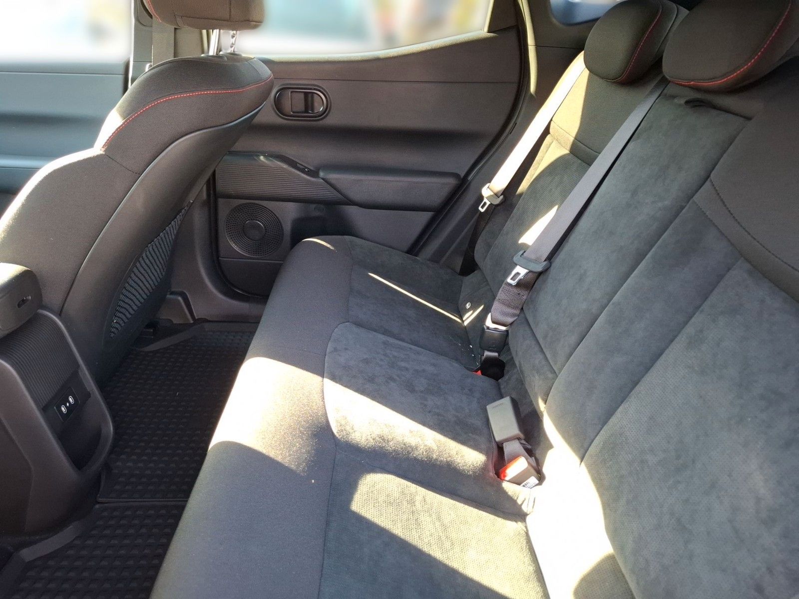 Hyundai IONIQ 3 – Bild 19